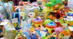 Distribution gratuite de jouets à tous les enfants